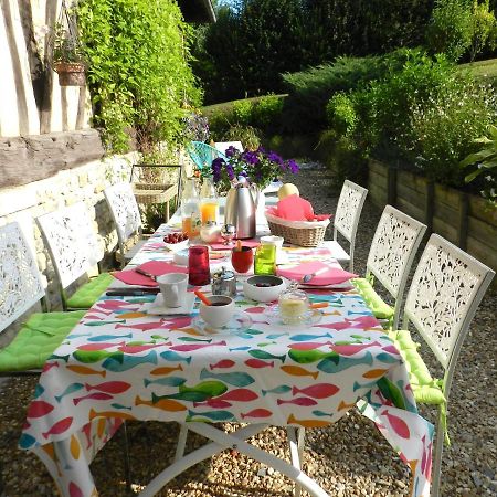 Le Pressoir Bed & Breakfast Beuvron-en-Auge Exterior foto